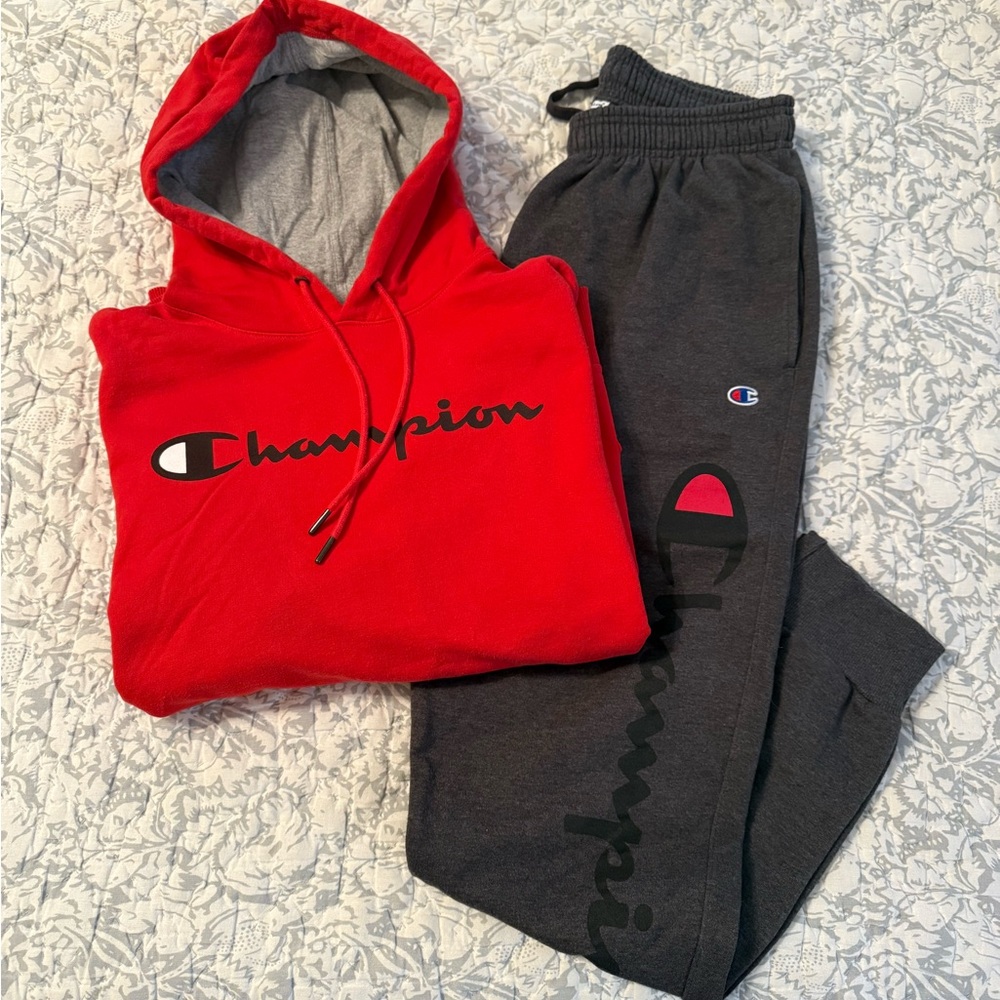 Champion hoodie and joggers, Men’s large